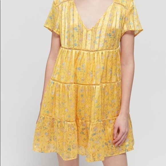 Urban Outfitters Pippa silky chiffon tiered yellow dress - Picture 7 of 13